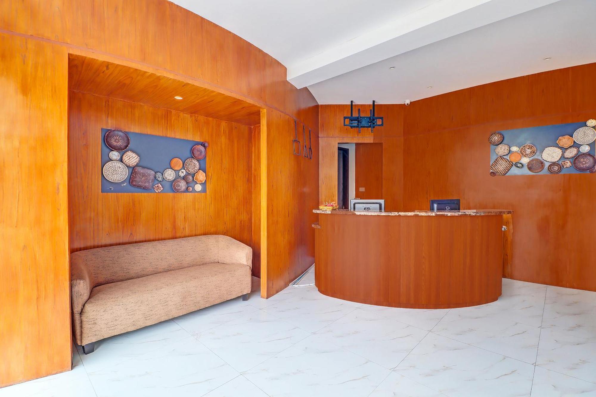 Townhouse Oak Signature Hotel Sanur Esterno foto